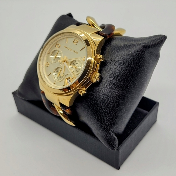 Michael Kors Chain MK4222 Women's Wrist Watches, Gold Dial - Picture 3 of 7